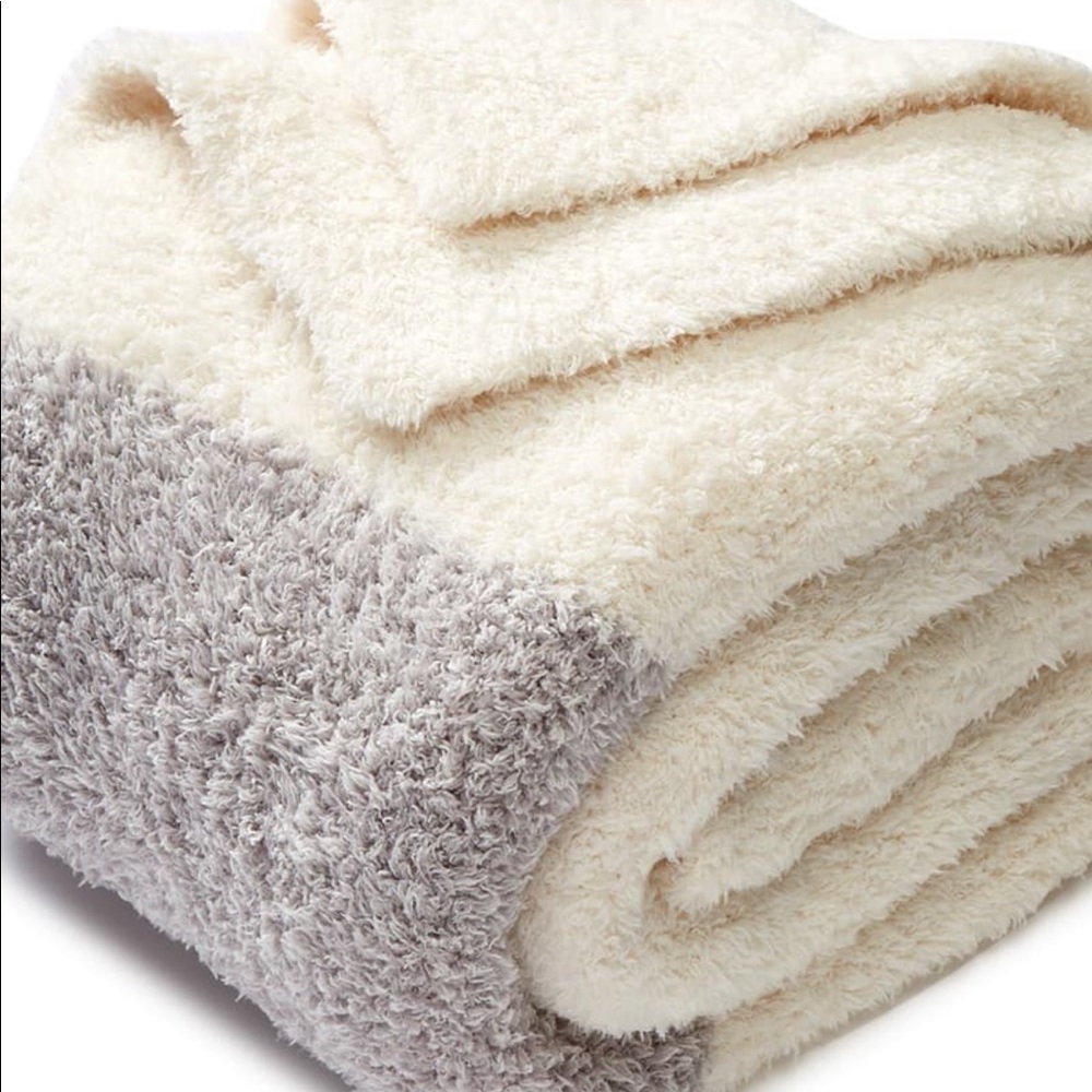 Barefoot dreams CozyChic Stripe Throw - Picture 2 of 5